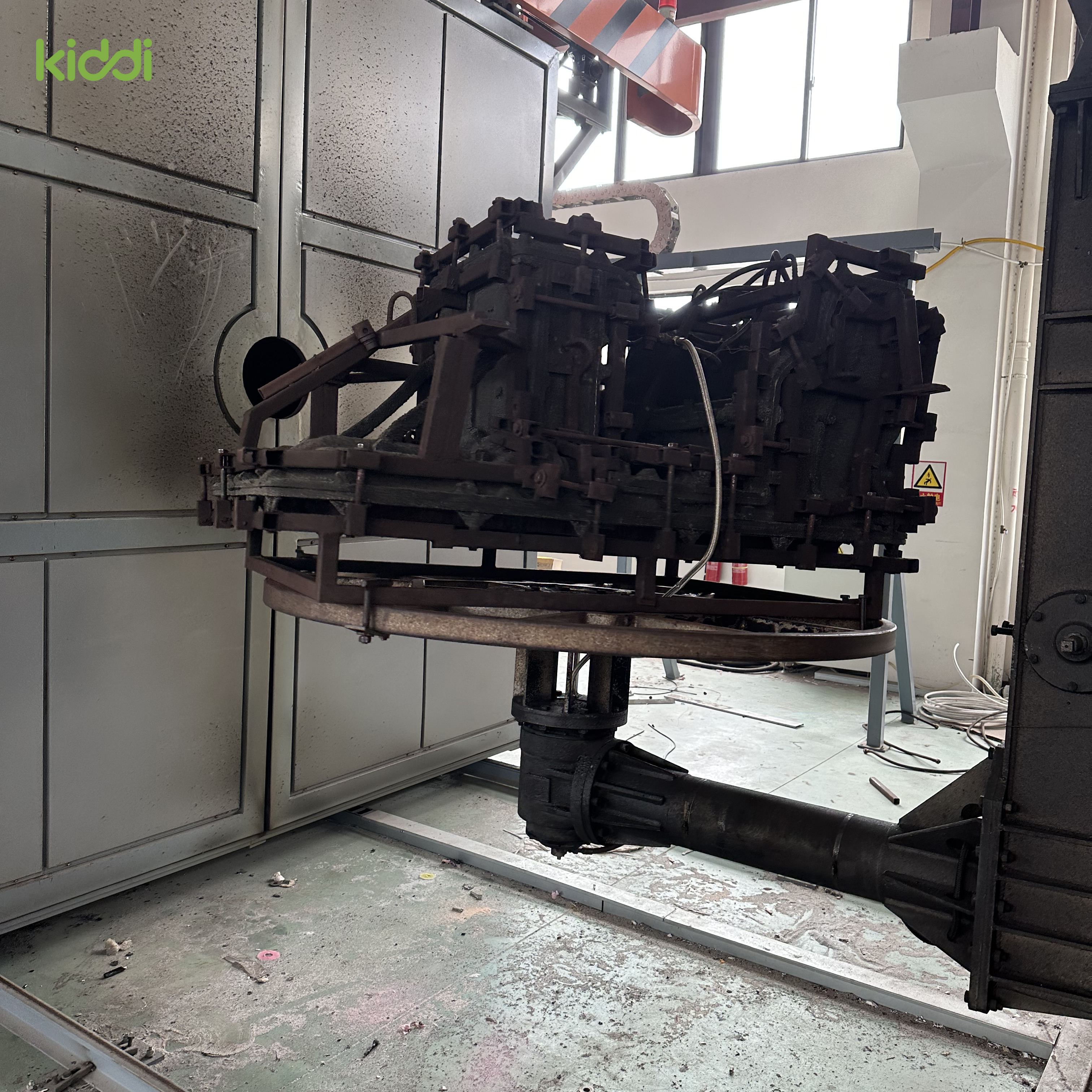 Produ&ccedil;&atilde;o de molde rotacional de alum&iacute;nio